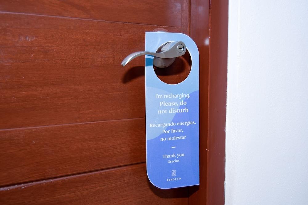 Hotel Zendero 툴룸 외부 사진